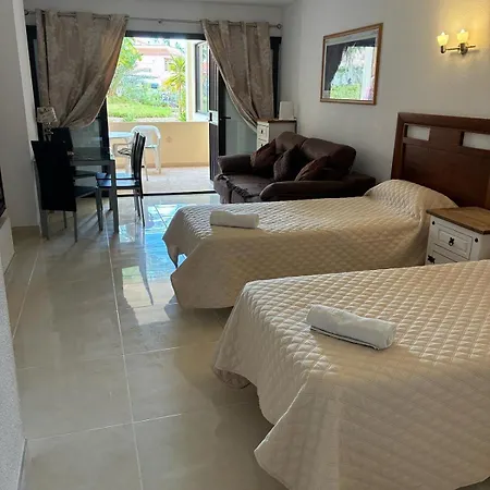 In Castle Harbour , Cristianos شقة *